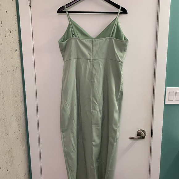 Light Green Dress - Picture 2 of 7